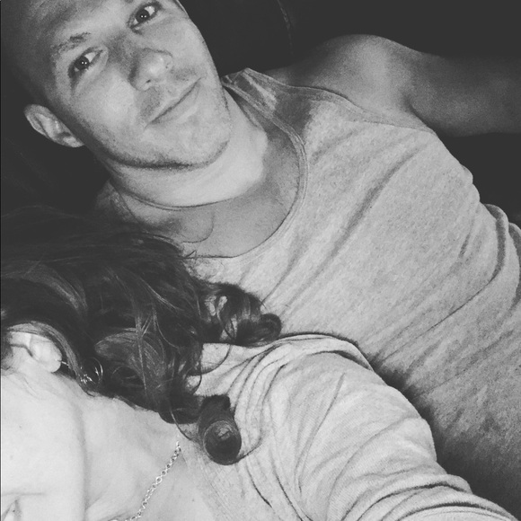 Meet your Posher, Traci - Picture 7 of 8